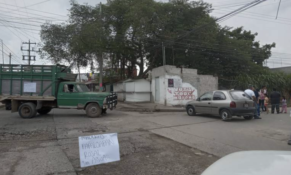 Veracruz – Siguen los bloqueos por falta de agua en Xalapa; ahora en la colonia Veracruz y Jaramillo (Diario de Xalapa)